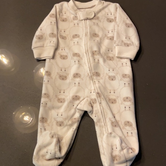 Carter’s Fleece Pajama Bundle (Button and Zippers) 3 Month - Picture 6 of 15